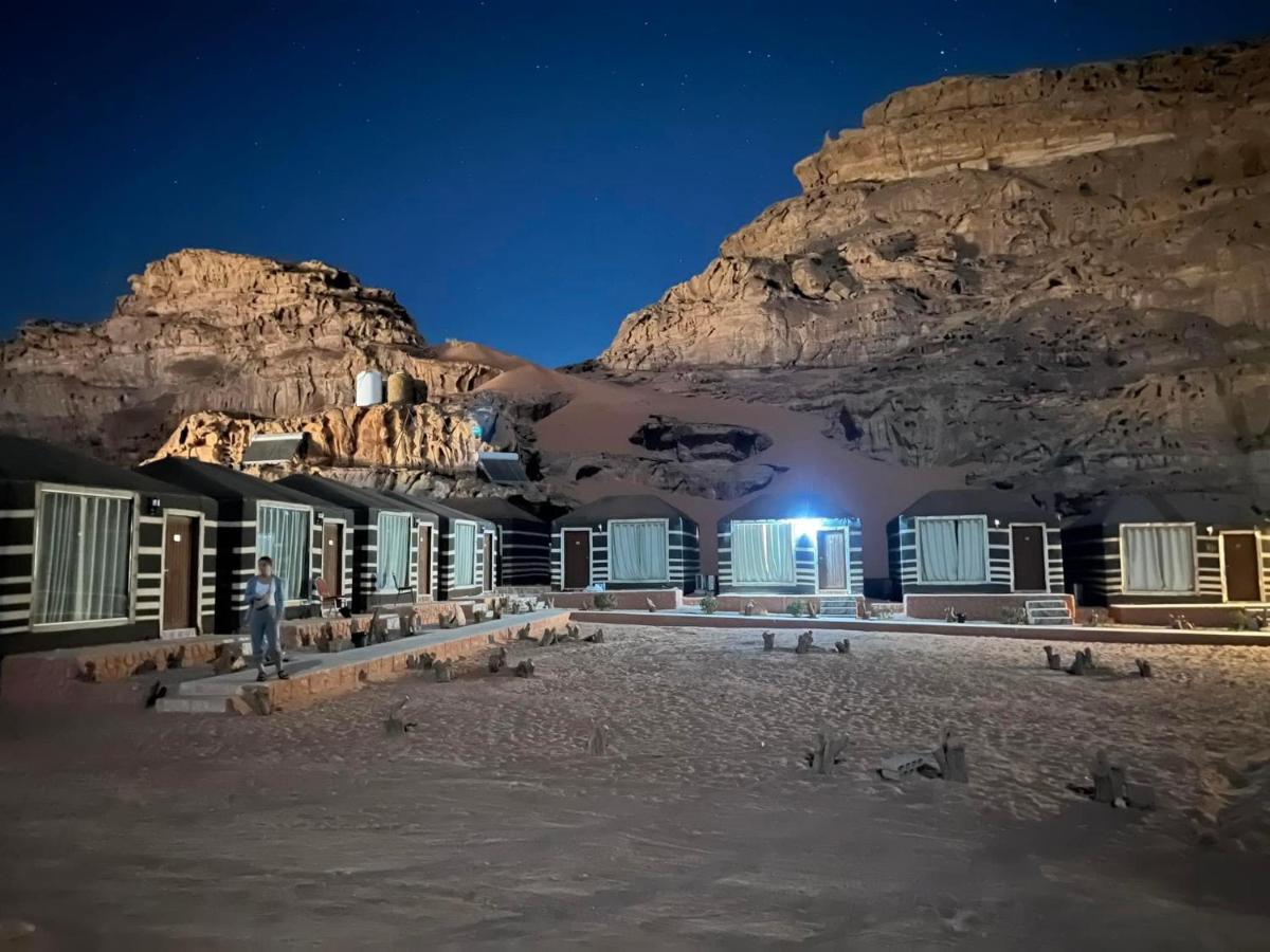 Sand Star Camp Wadi Rum Bagian luar foto